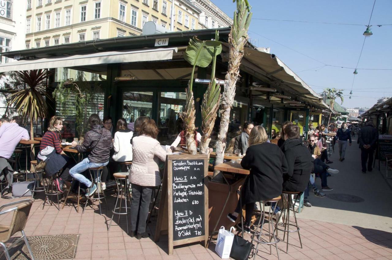City Centre Klimts Balcony Vienna Exterior photo